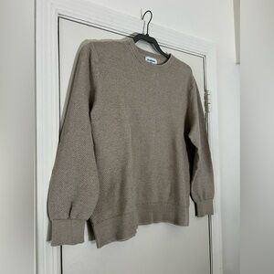 GoodFellow Tan Sweater
Size Large
In great condition